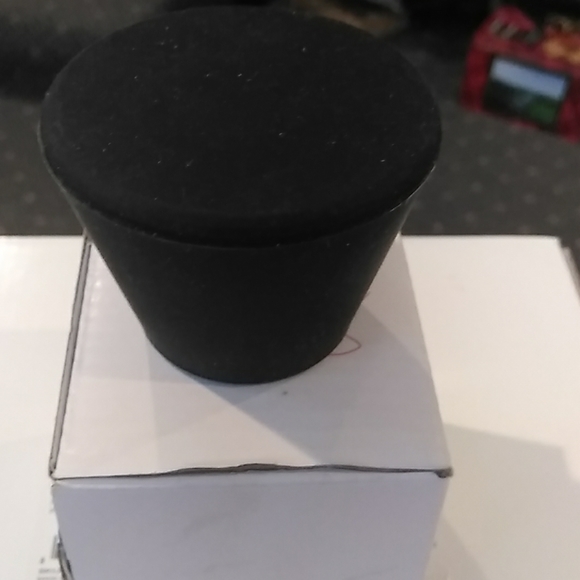 DKNY Decanter - Picture 6 of 7